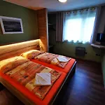 Kovarov