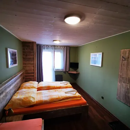 Kovarov Pensionat Frymburk