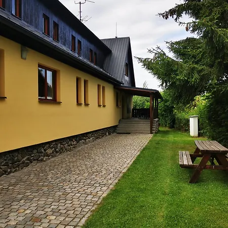 Pensionat Kovarov 3*