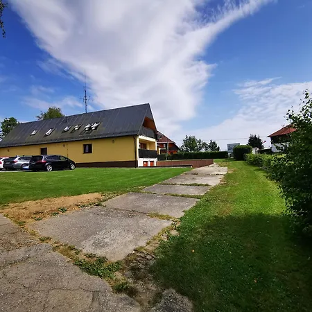 Kovarov Pensionat 3*