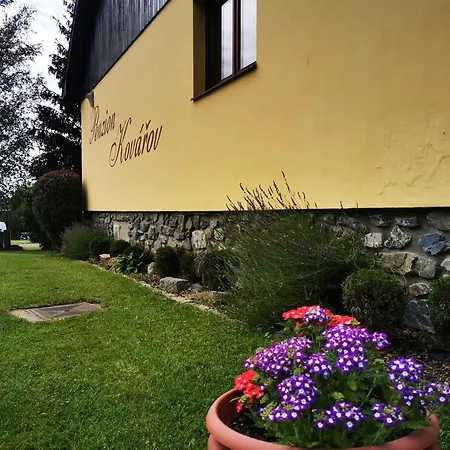 Kovarov Pensionat Frymburk