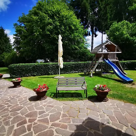 Kovářov 3*