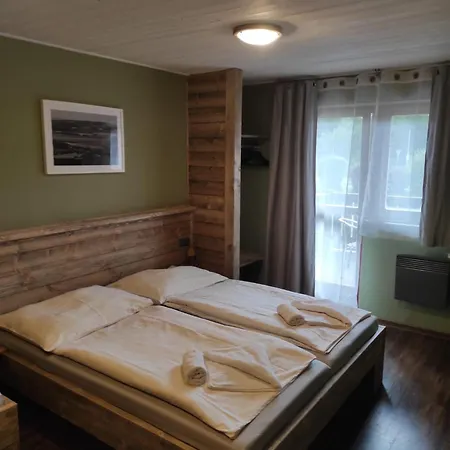 Kovarov Pensionat Frymburk